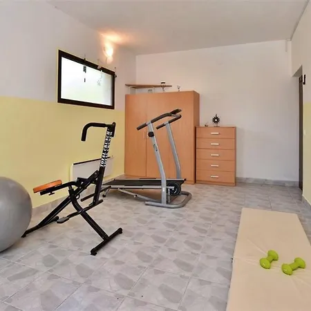 度假居 House Omis Naklice With A Private Pool Tugare